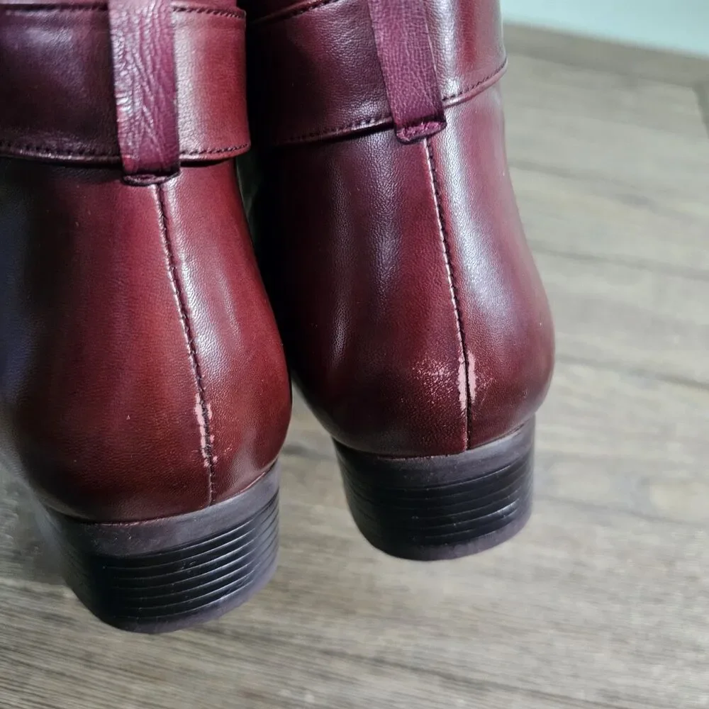 Trotters Melody Ankle‎ Boots Dark Red Women's Size 9.5 Buckle Detail Heel Zip
